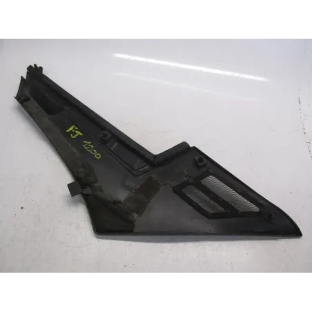 Cache carenage sous selle gauche YAMAHA FJ 1200 1986-1987