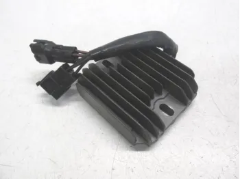 Regulateur charge batterie SUZUKI SV 650 N 2003-2006