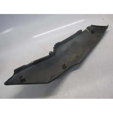 Cache carenage coque arriere droit YAMAHA FZR 600 1989-1993