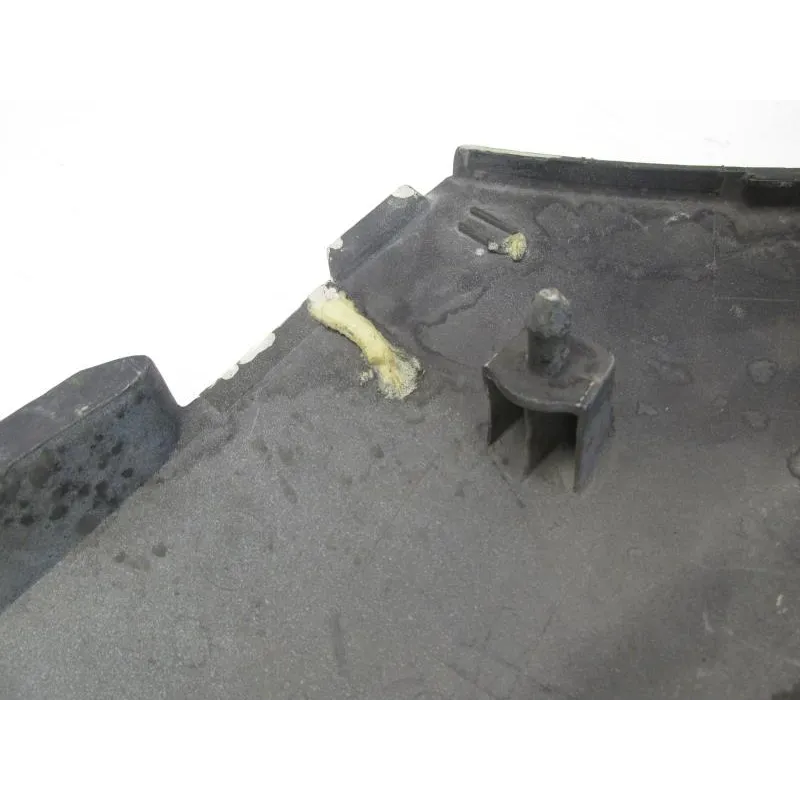 Cache carenage coque arriere droit YAMAHA FZR 600 1989-1993