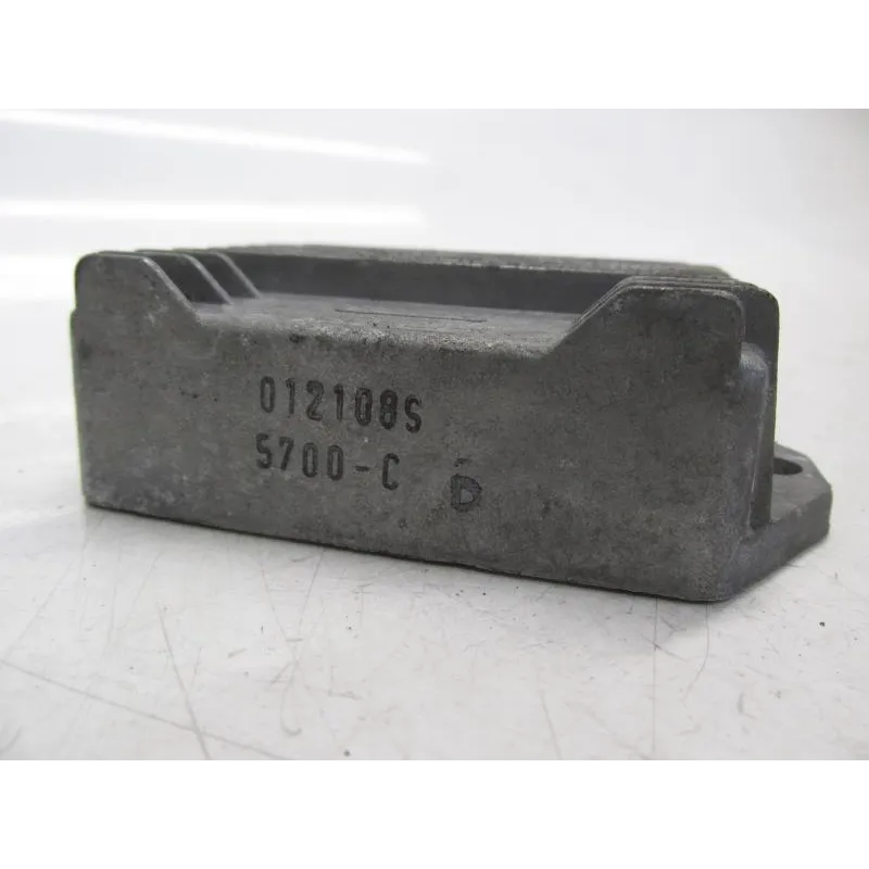 Regulateur charge batterie PIAGGIO VESPA 50 S 2007-2012 2T COLLEGE
