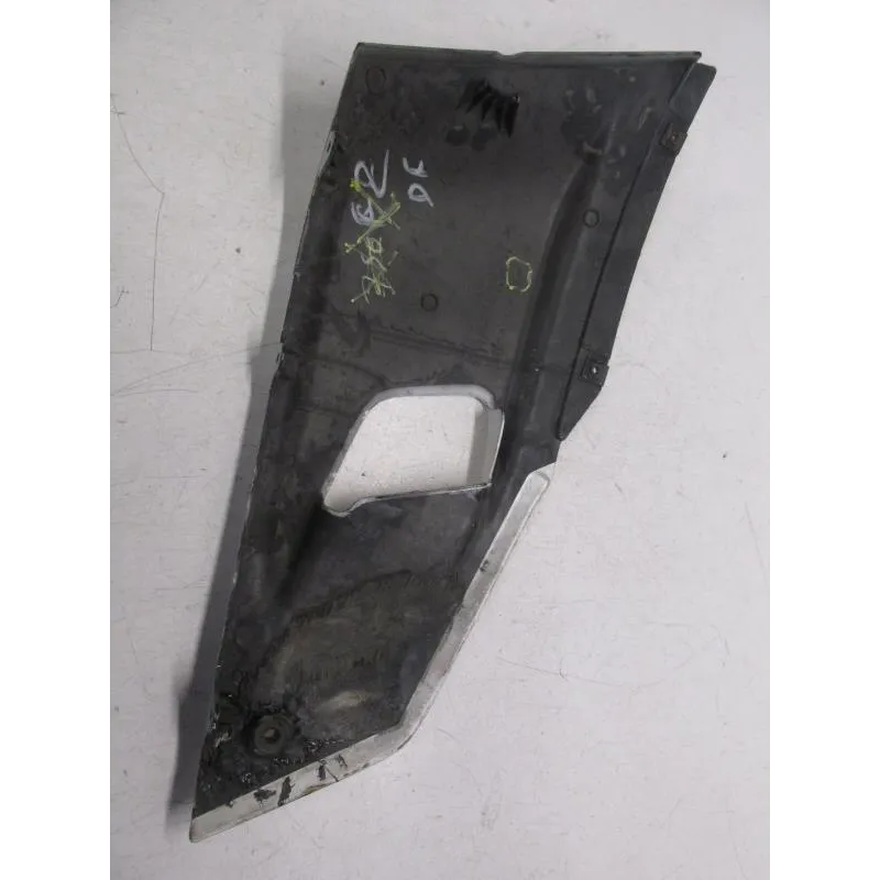 Cache flanc de carenage droit YAMAHA FZ 600 1986-1987