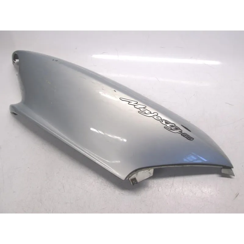 Cache carenage coque arriere droit YAMAHA YP 125 2001-2002 SKYLINER