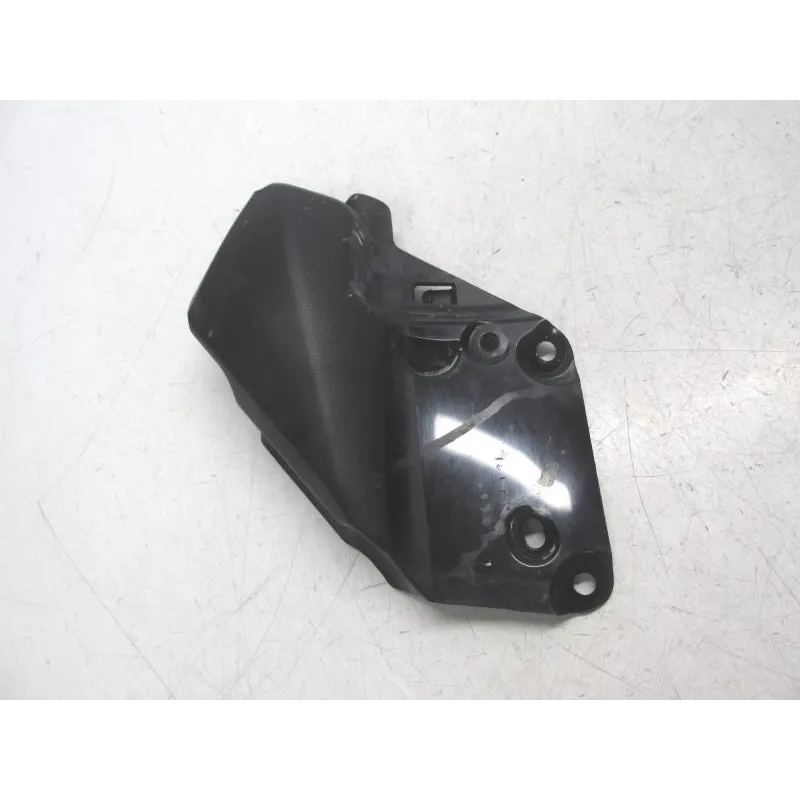 Cache interieur carenage TRIUMPH STREET TRIPLE 675 2007-2011