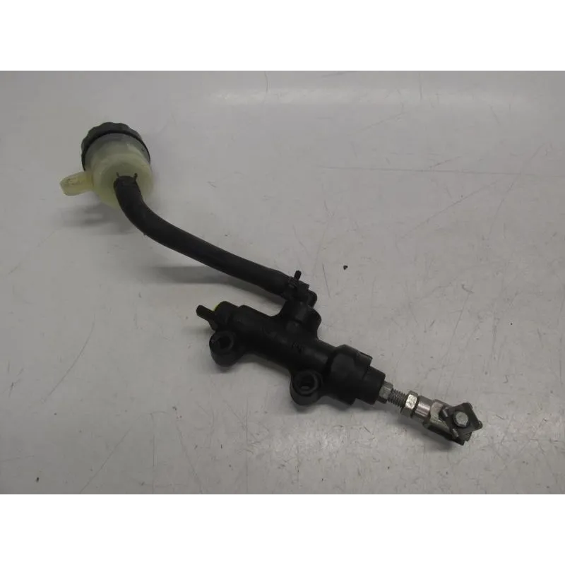 Maitre cylindre frein arriere TRIUMPH STREET TRIPLE R 675 2009-2011