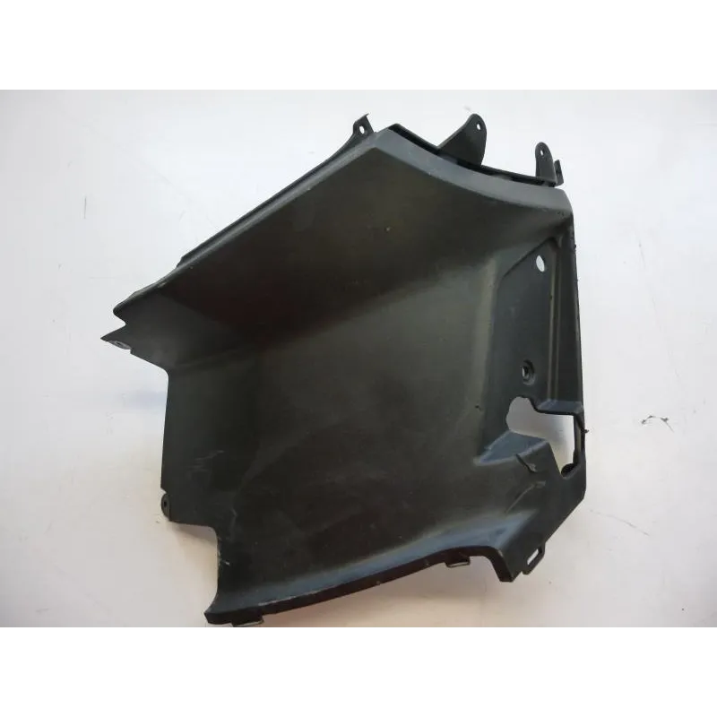 Cache carenage sous selle gauche PEUGEOT KISBEE 50 2016-2017 4T