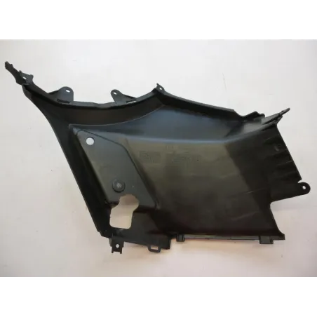 Cache carenage sous selle gauche PEUGEOT KISBEE 50 2016-2017 4T