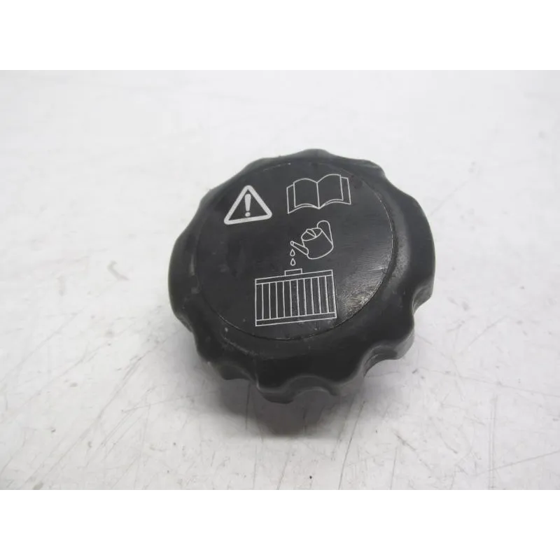 Bouchon de radiateur TRIUMPH STREET TRIPLE R 675 2009-2011