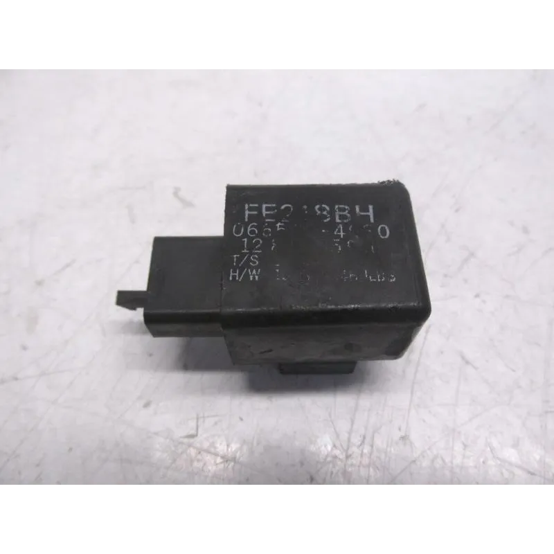 Relais de clignotant TRIUMPH STREET TRIPLE R 675 2009-2011