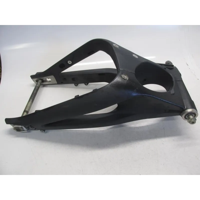 Bras oscillant TRIUMPH STREET TRIPLE R 675 2009-2011