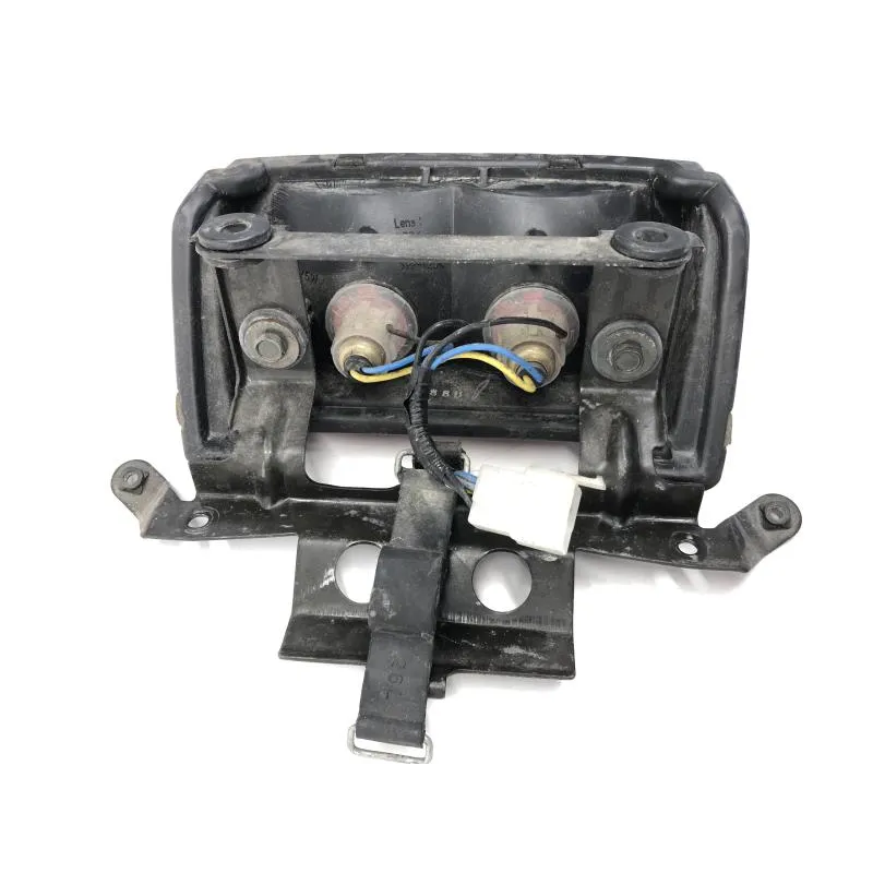 Feu arriere YAMAHA FZS 600 1998-1999 FAZER
