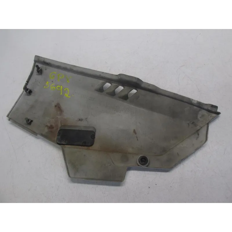 Cache lateral gauche KAWASAKI GPX 750 R 1987-1989