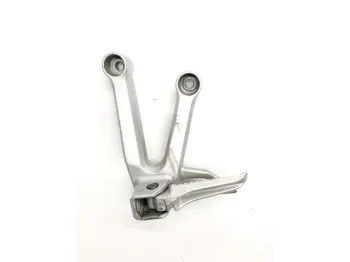 Platine et repose pieds arriere gauche SUZUKI SV 650 S 2003-2006