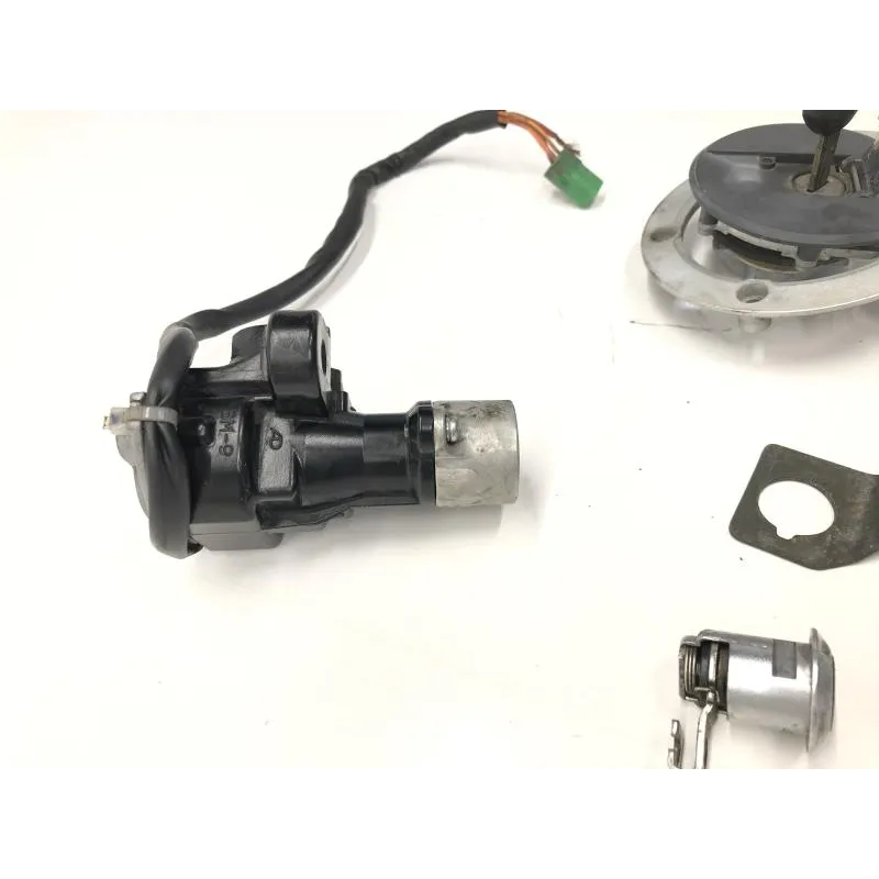 Jeu de serrure contacteur a cle SUZUKI SV 650 S 2003-2006