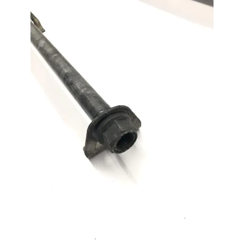 Axe de roue arriere SUZUKI SV 650 S 2003-2006
