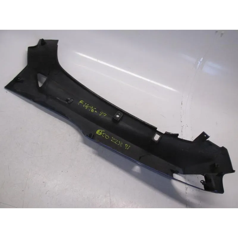 Cache carenage coque arriere droit KAWASAKI ZZR 600 1990-1992