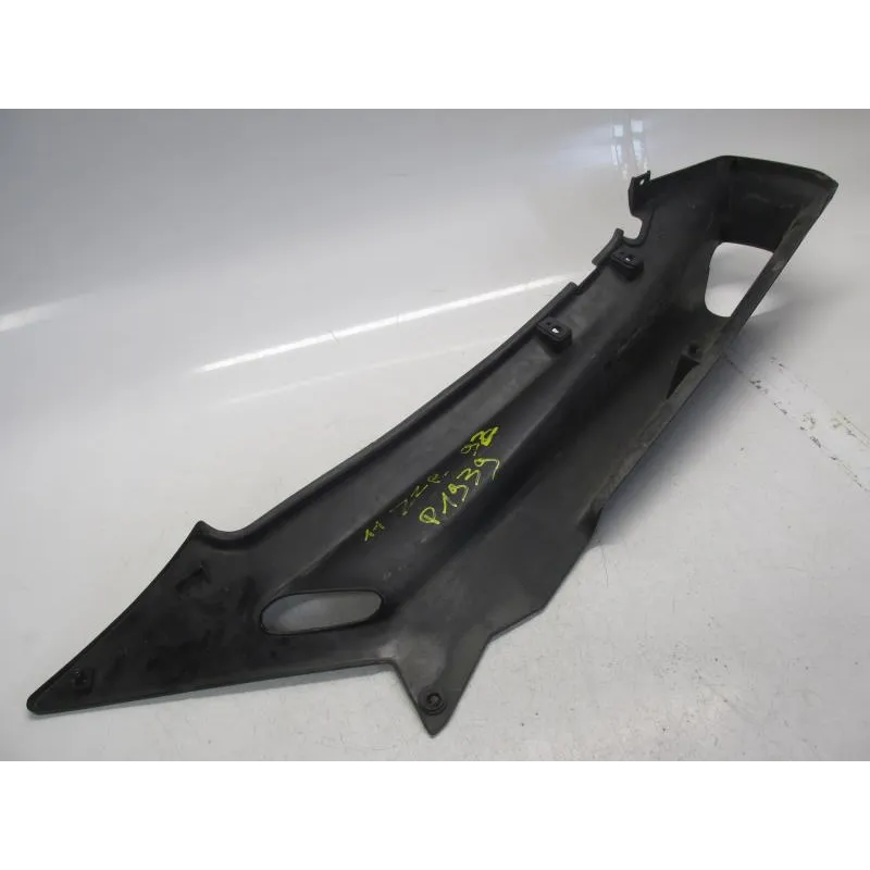 Cache carenage coque arriere droit KAWASAKI ZZR 1100 1990-1992