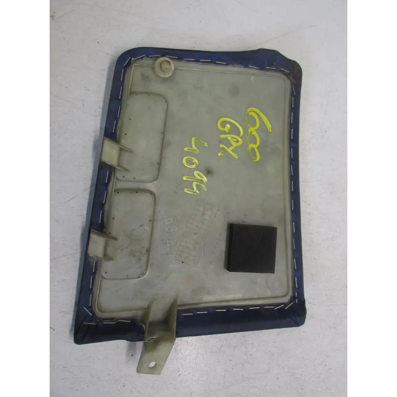 Cache lateral droit KAWASAKI GPX 600 R 1988-1990