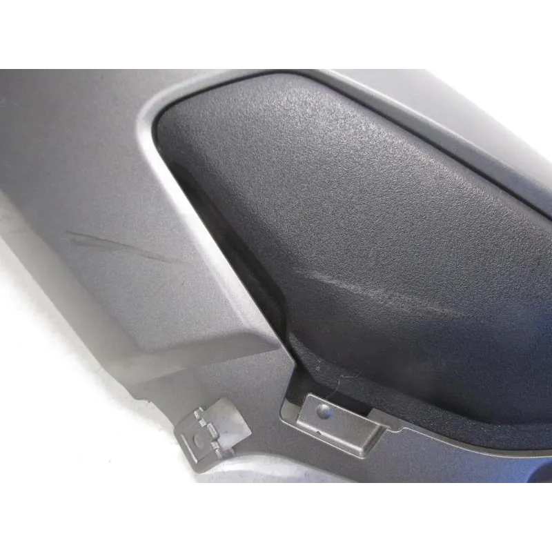 Cache carenage coque arriere droit YAMAHA GPD 125 2015-2019 NMAX