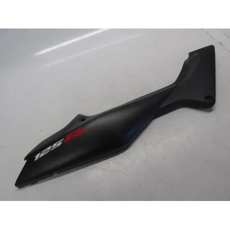 Cache carenage coque arriere droit HONDA CBR 125 R 2004-2006
