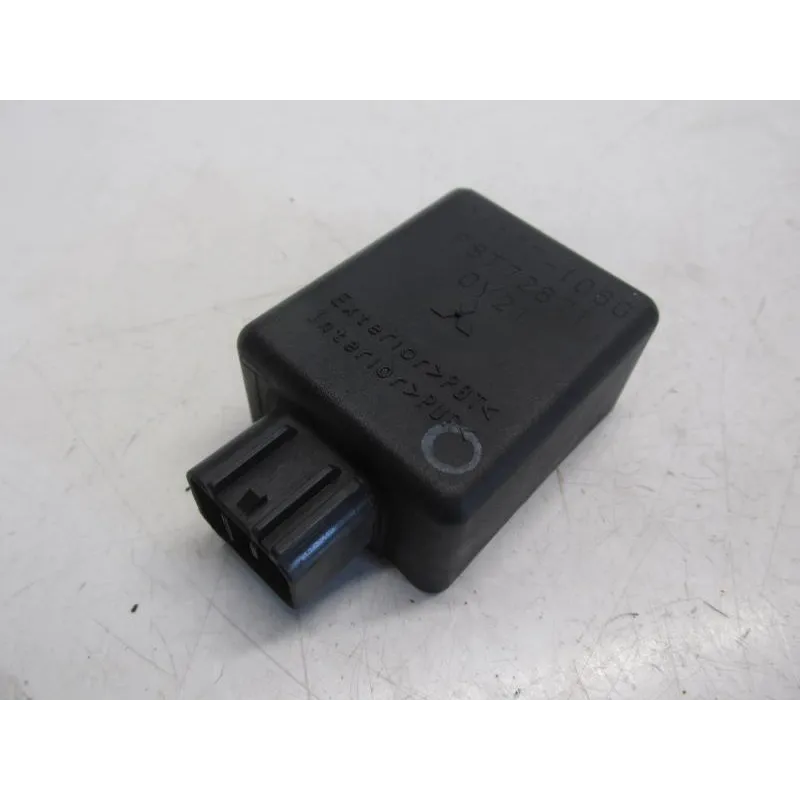 Relais boitier electrique KAWASAKI ZR7 750 S 2001-2003