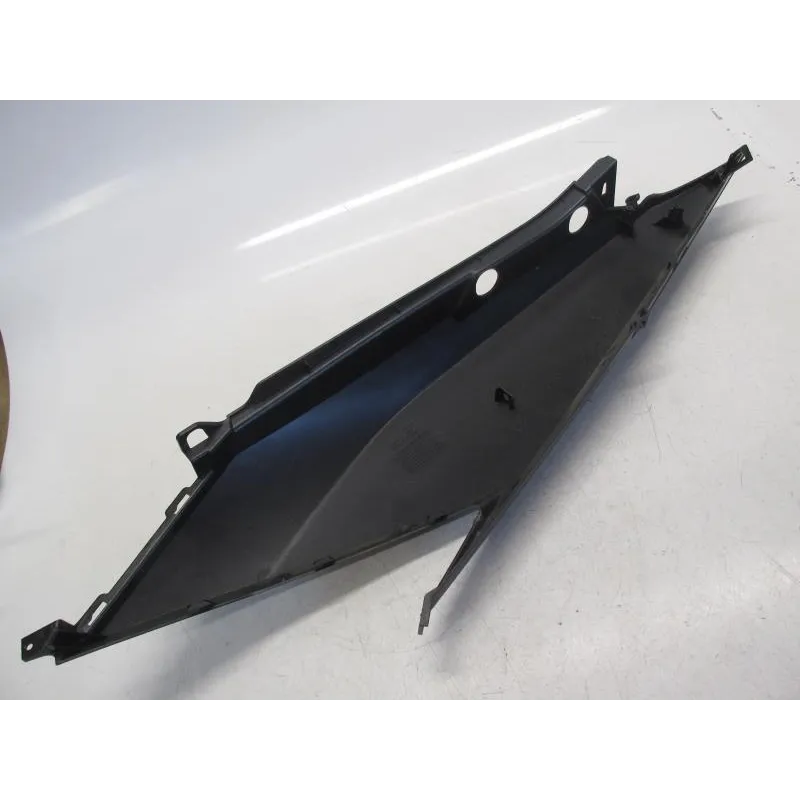 Cache carenage coque arriere droit HONDA NSS 125 2015-2017 FORZA