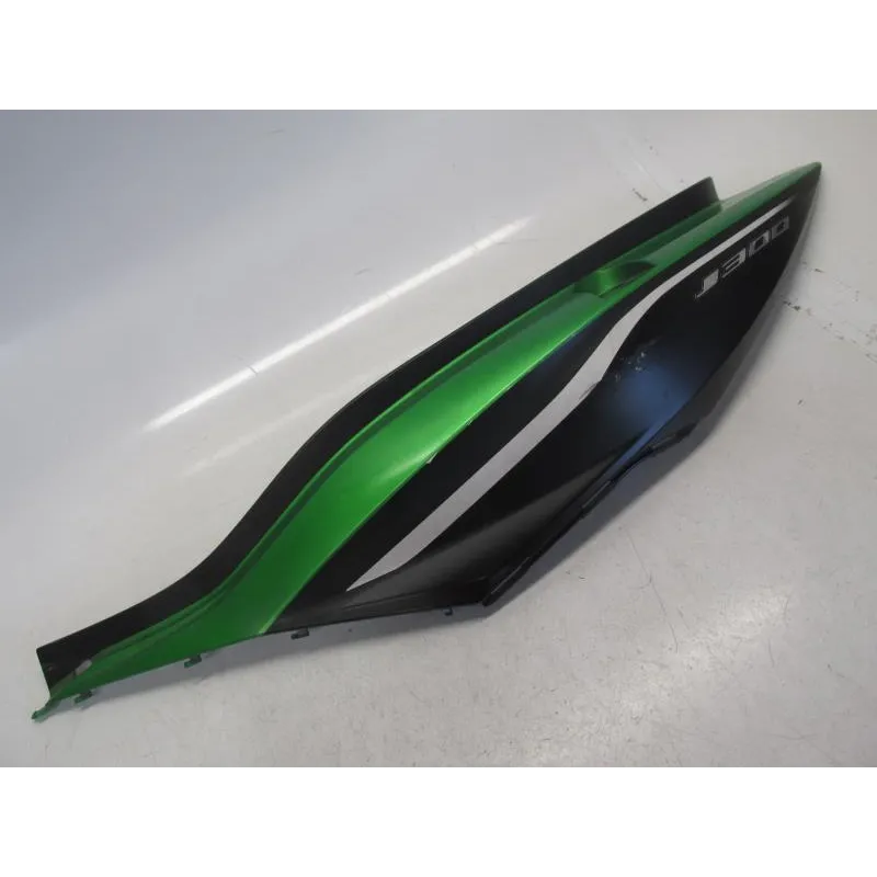 Cache carenage coque arriere gauche KAWASAKI J 300 2014-2016