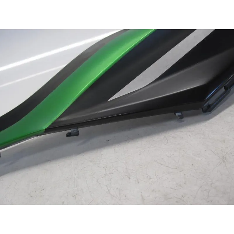Cache carenage coque arriere gauche KAWASAKI J 300 2014-2016