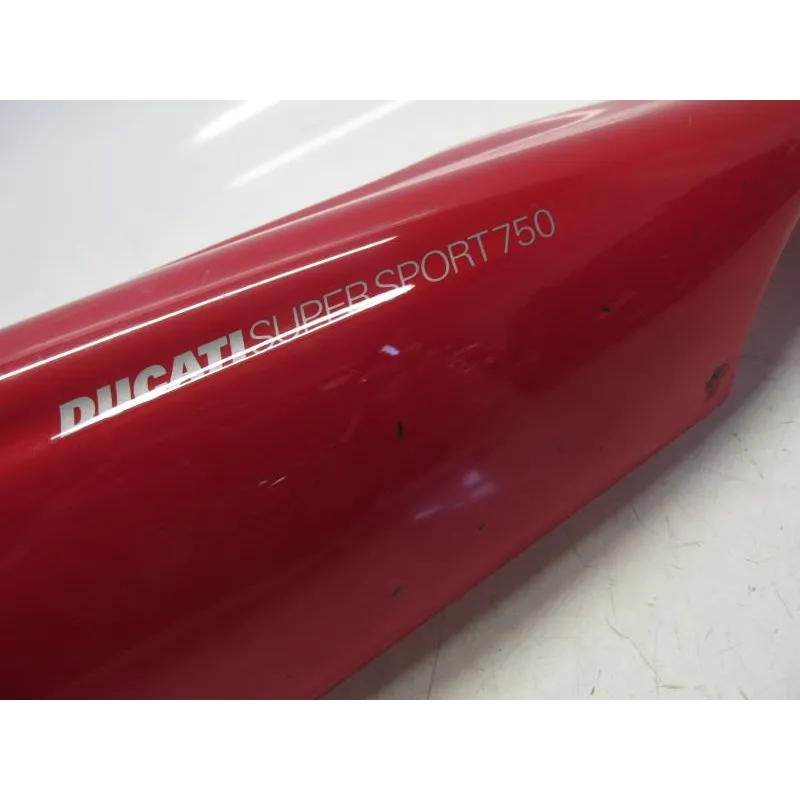 Cache carenage coque arriere gauche DUCATI SUPERSPORT 750 SS 1999-2002