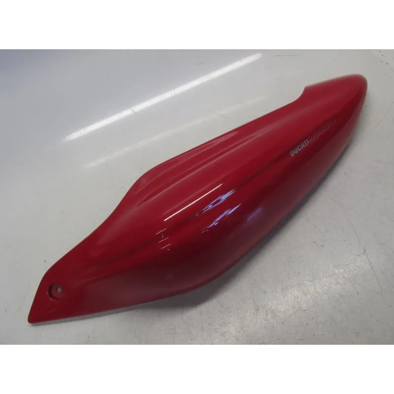 Cache carenage coque arriere gauche DUCATI SUPERSPORT 750 SS 1999-2002