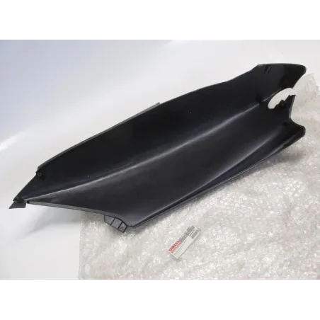 Cache carenage coque arriere droit YAMAHA YP 125 2001-2002 MAJESTY