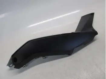 Cache carenage coque arriere droit KTM DUKE 125 2011-2016