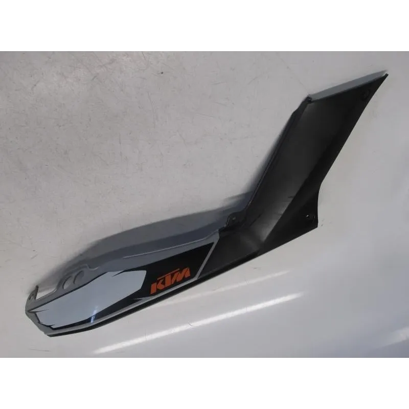 Cache carenage coque arriere droit KTM DUKE 125 2011-2016