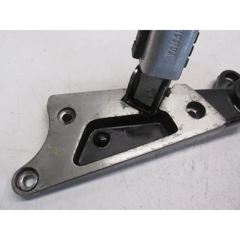 Platine et repose pieds arriere gauche YAMAHA VMAX 1200 1986-1992