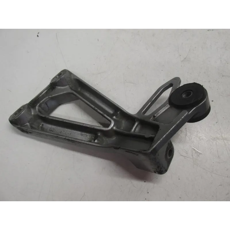 Platine arriere droite SUZUKI GSF 1200 1996-2000 BANDIT