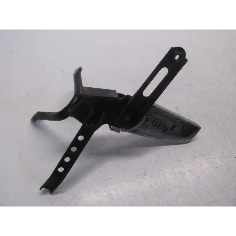 Platine et repose pieds arriere droit HONDA PCX 125 2010-2011