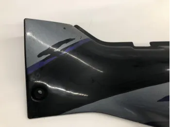 Cache carenage coque arriere gauche SUZUKI GSXR 1100 1993-1996