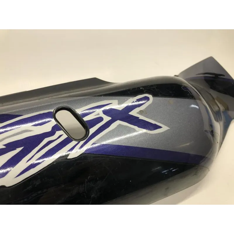 Cache carenage coque arriere droit SUZUKI GSXR 1100 1993-1996