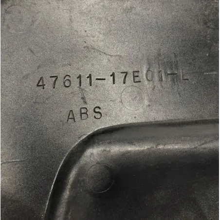 Cache lateral gauche SUZUKI GSXR 750 1992-1995