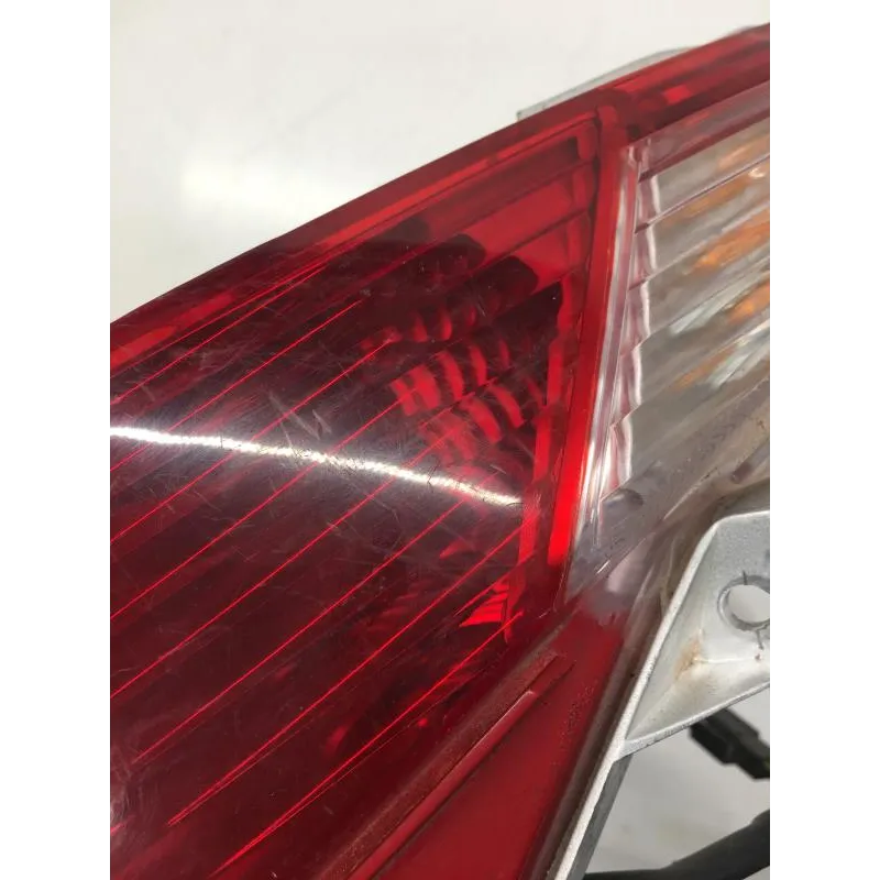 Feu arriere gauche HONDA FES 125 2003-2006 PANTHEON