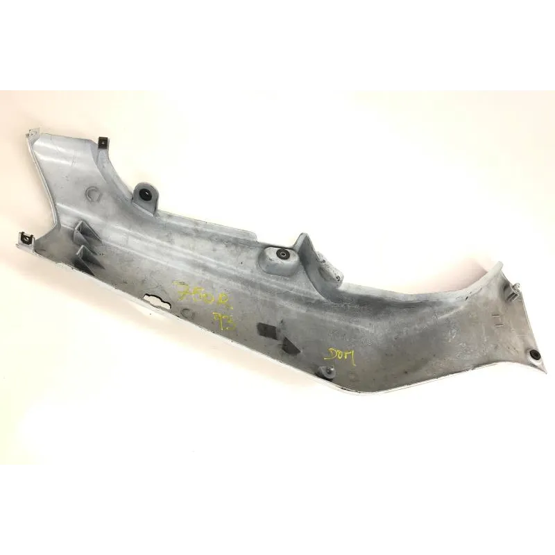 Cache carenage coque arriere gauche SUZUKI GSXR 750 1992-1995