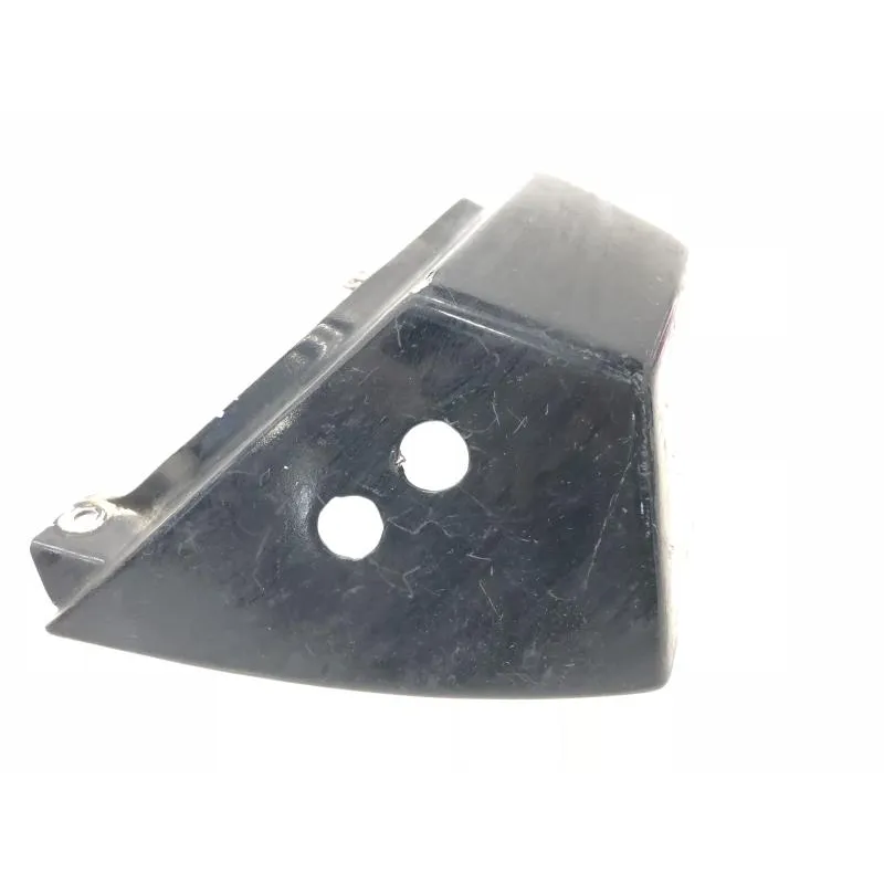Cache jonction coque arriere SUZUKI GSXR 1100 1989-1990