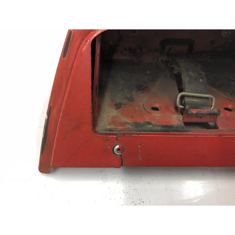Cache carenage coque arriere SUZUKI GT 80 1981-1983