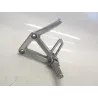 Platine et repose pieds arriere gauche YAMAHA FZS 600 2000-2001 FAZER Platine et repose pieds arriere gauche YAMAHA FZS 600 2000-2001 FAZER