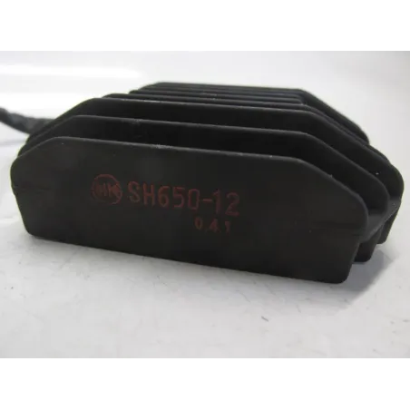 Regulateur charge batterie YAMAHA FZS 600 2000-2001 FAZER