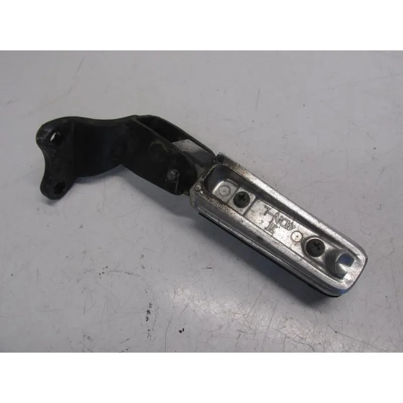 Platine et repose pieds arriere gauche YAMAHA YPR 125 2006-2009 XMAX