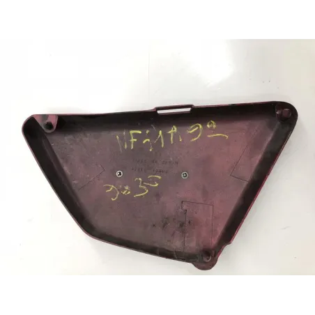 Cache carenage sous selle gauche SUZUKI GN 125 1982-1996
