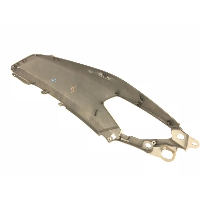 Cache carenage coque arriere gauche YAMAHA GPD 125 2015-2019 NMAX