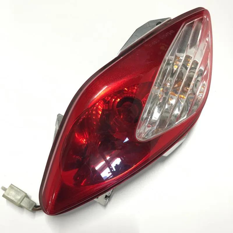 Feu arriere gauche YAMAHA VP 125 2008-2012 XCITY