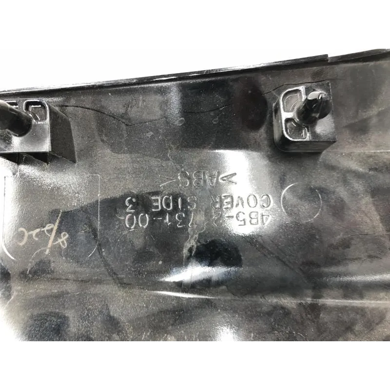 Cache lateral gauche YAMAHA XP 500 2008-2011 TMAX
